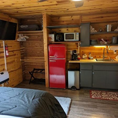 Hotel Red Barn Retreat à North Fork Extérieur photo