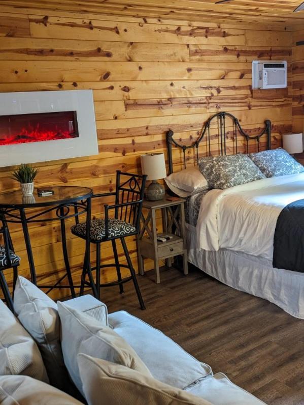 Hotel Red Barn Retreat à North Fork Extérieur photo